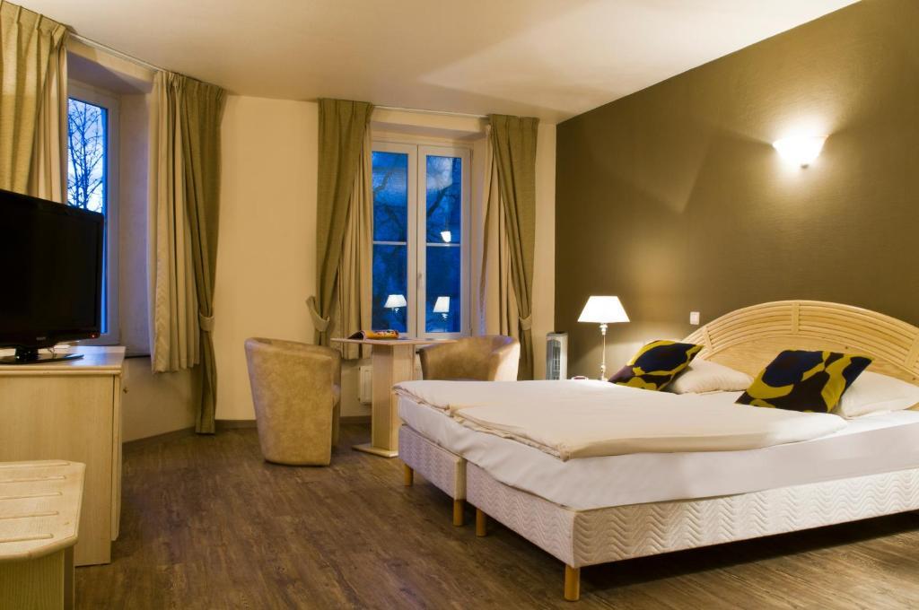 Hotel Grenier Des Grottes Han-sur-Lesse Room photo